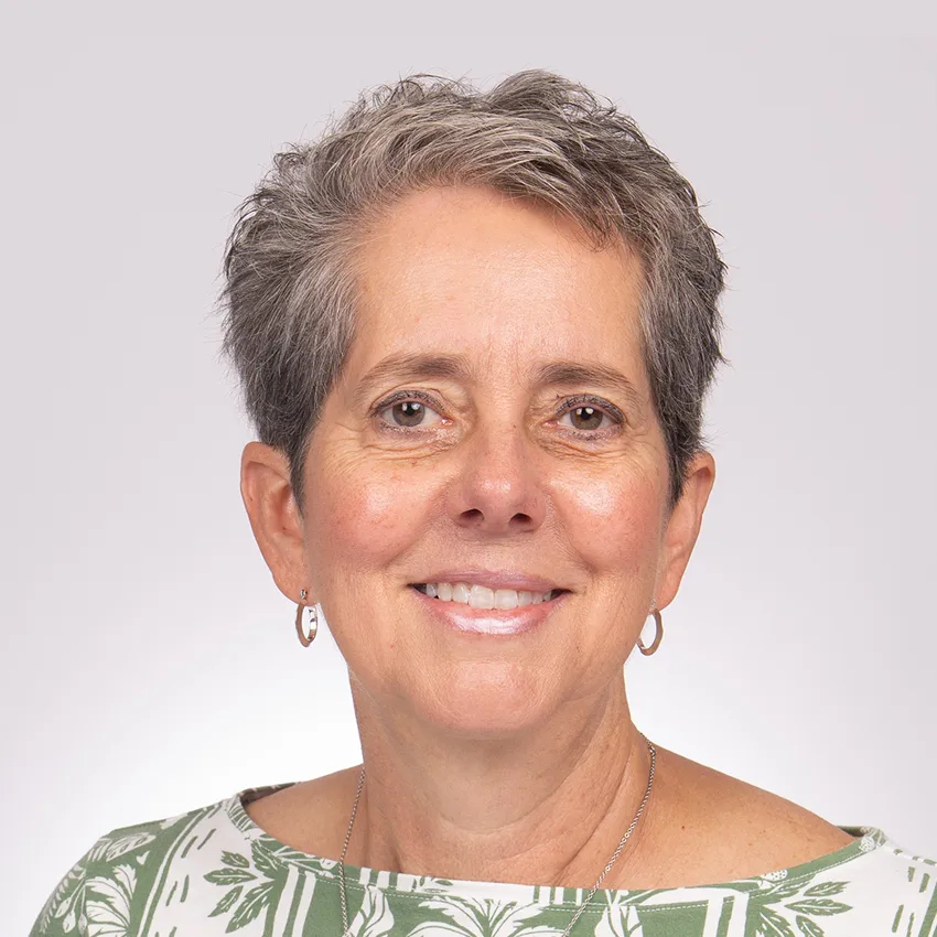Beth DeKoninck Headshot