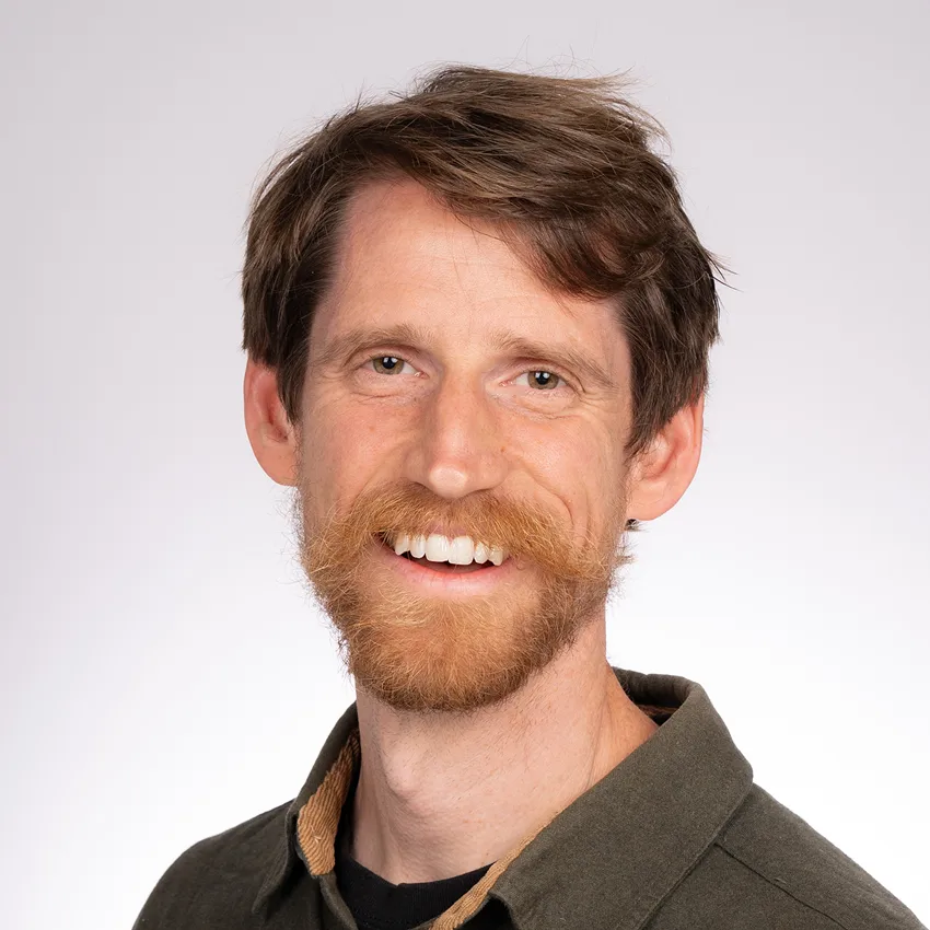 Henrik Söderström Headshot