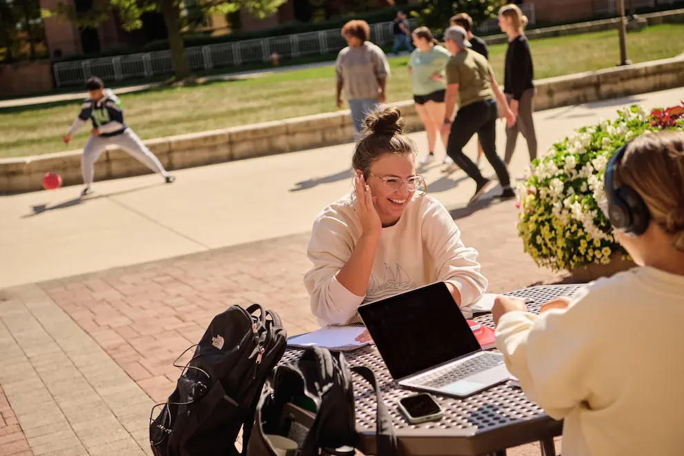 IWU Students on Campus