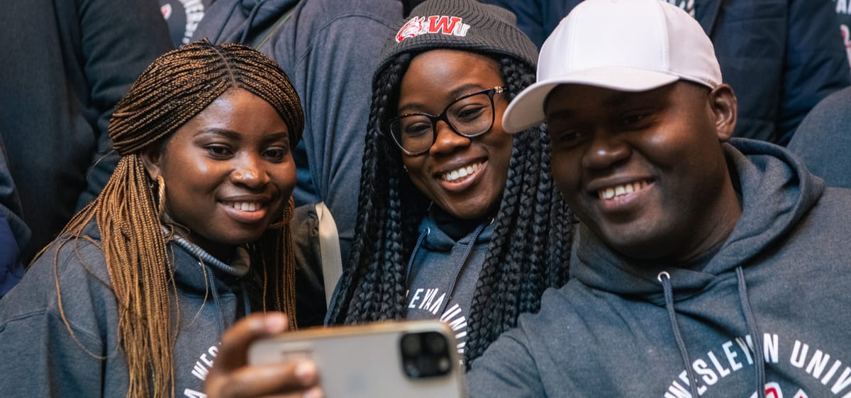 Three IWU students taking a selfie