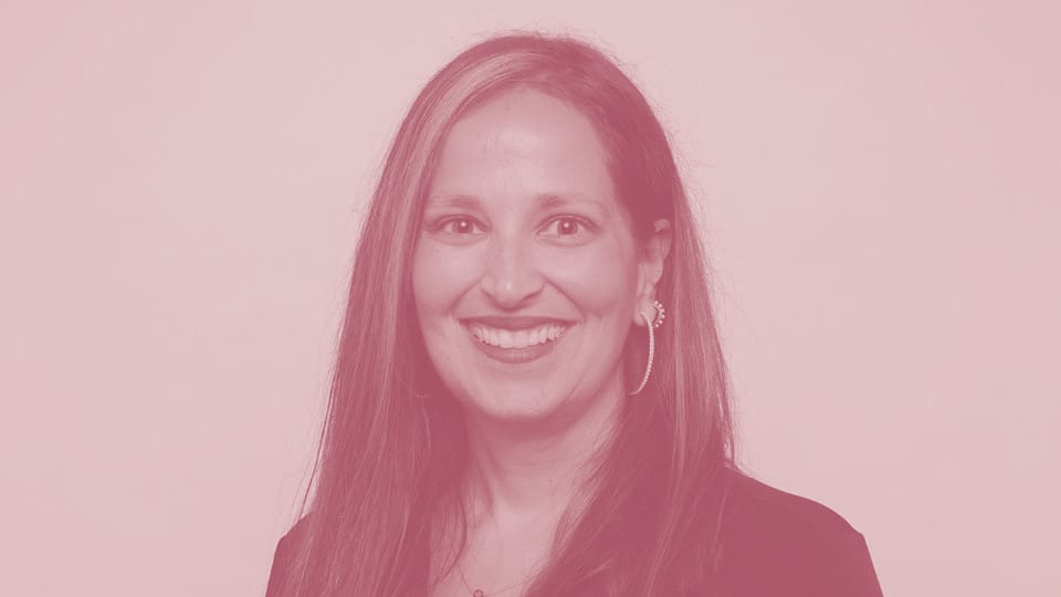 Karen Dowling portrait with pink shading