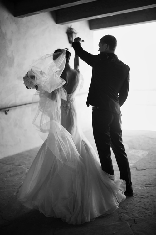 Mel Barlow's Photograph of a Bride and Groom Dancing